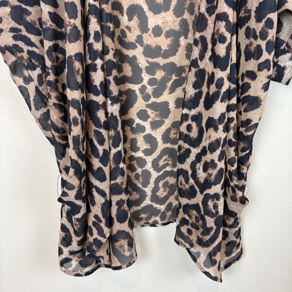 Heimish Black/Brown Leopard Sheer Kimono Cardigan w/ Pleated Shoulder Seams - Picture 3 of 8